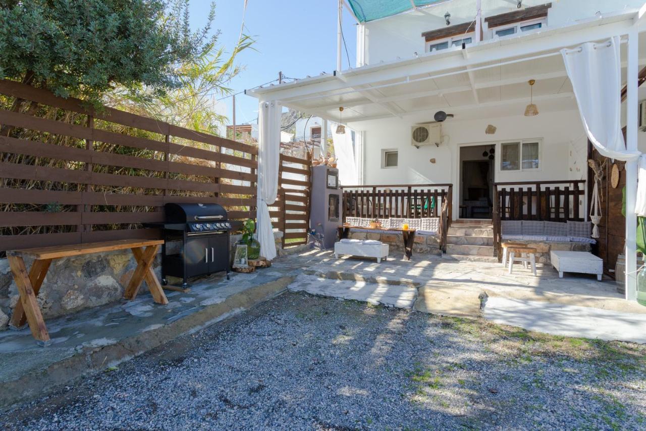 Christos Studios And Family Apartments Stegna 외부 사진
