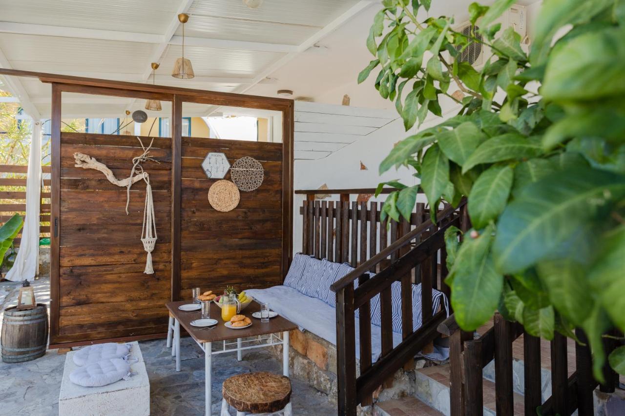 Christos Studios And Family Apartments Stegna 외부 사진
