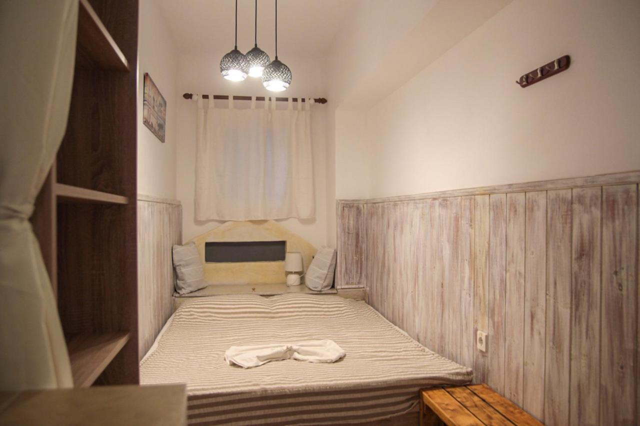 Christos Studios And Family Apartments Stegna 외부 사진