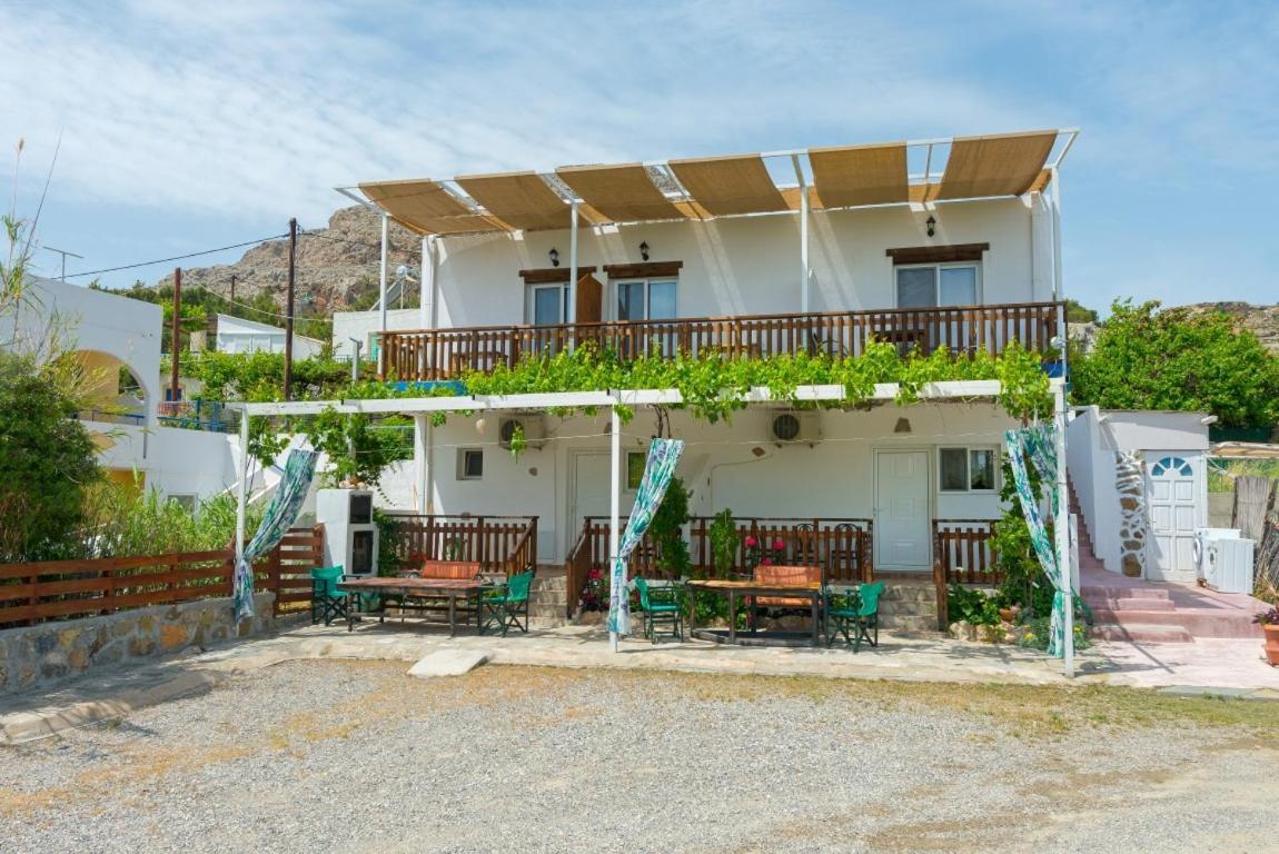 Christos Studios And Family Apartments Stegna 외부 사진